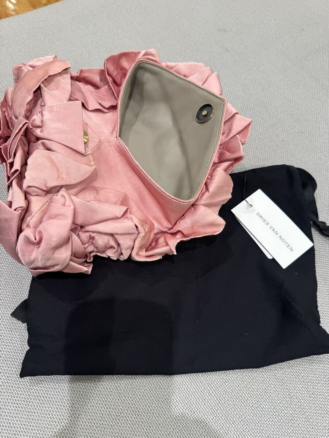 드리스 반노튼 러플 플랩 클러치백 새상품 상품이미지6