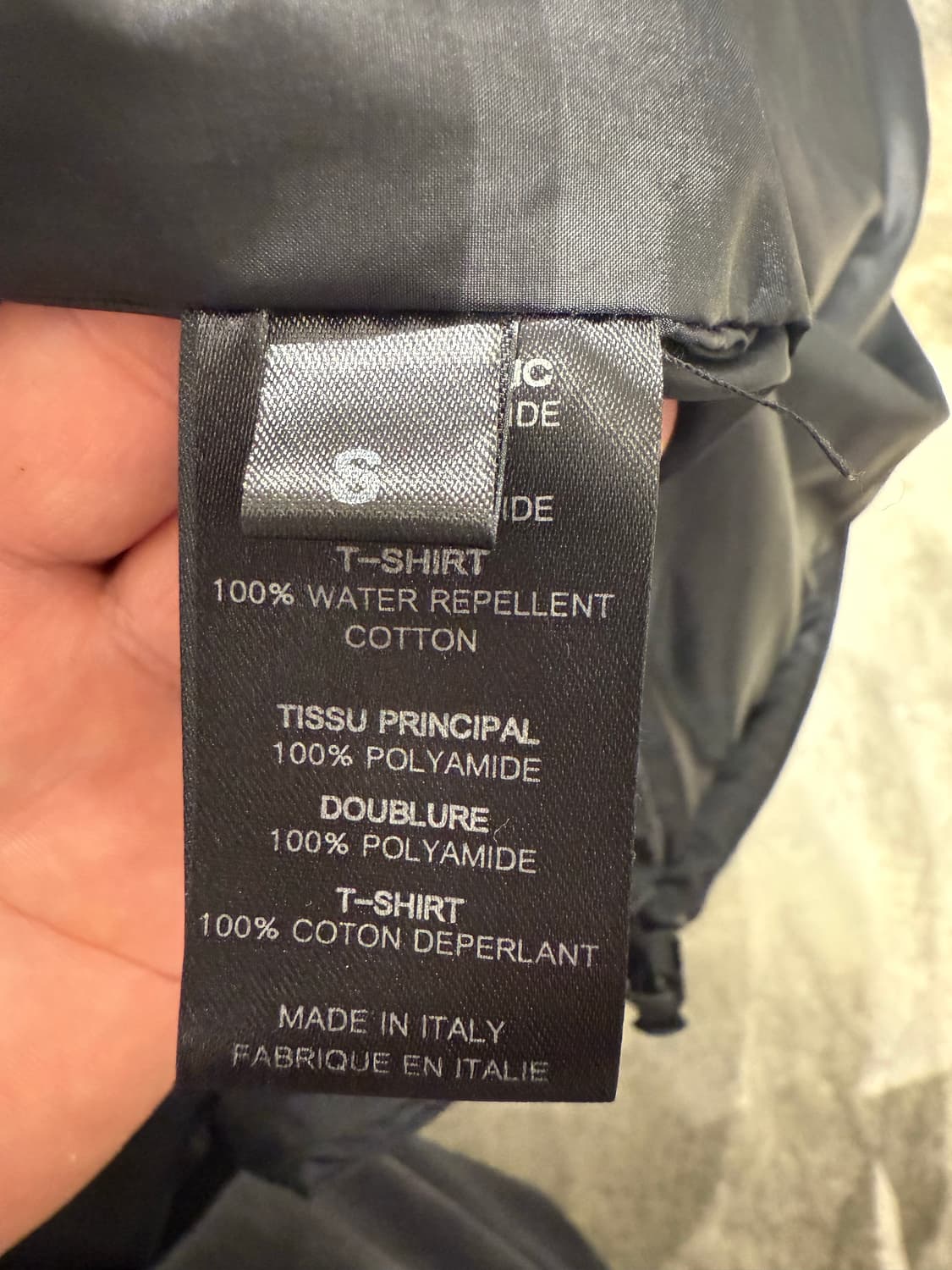 Vetements FW18 “Genetically Modified” 다운 상품이미지5