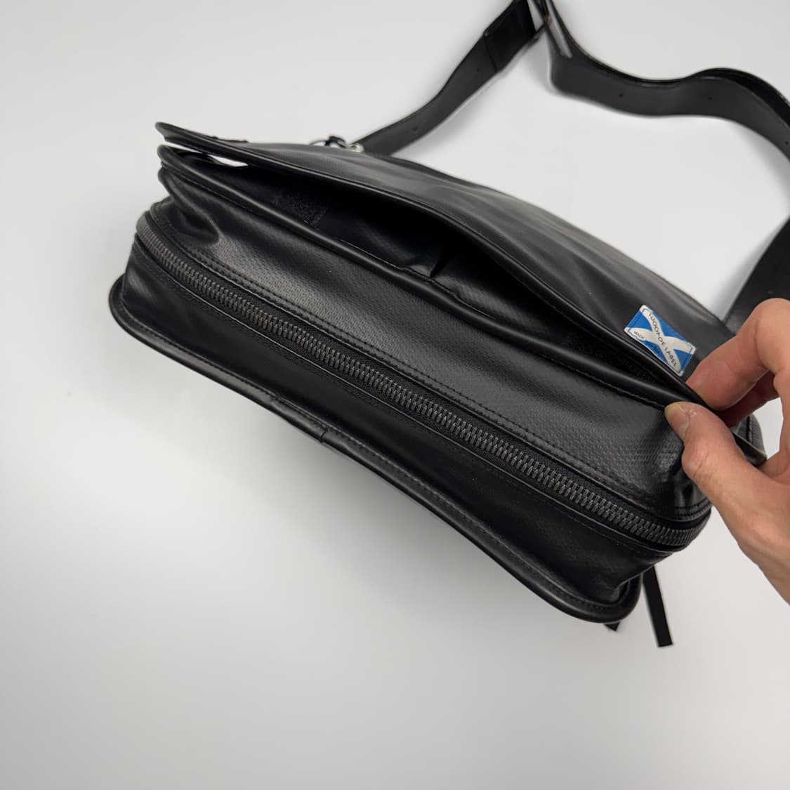 요시다포터 러기지라벨 뉴라이너 메신저백 블랙 상품이미지5