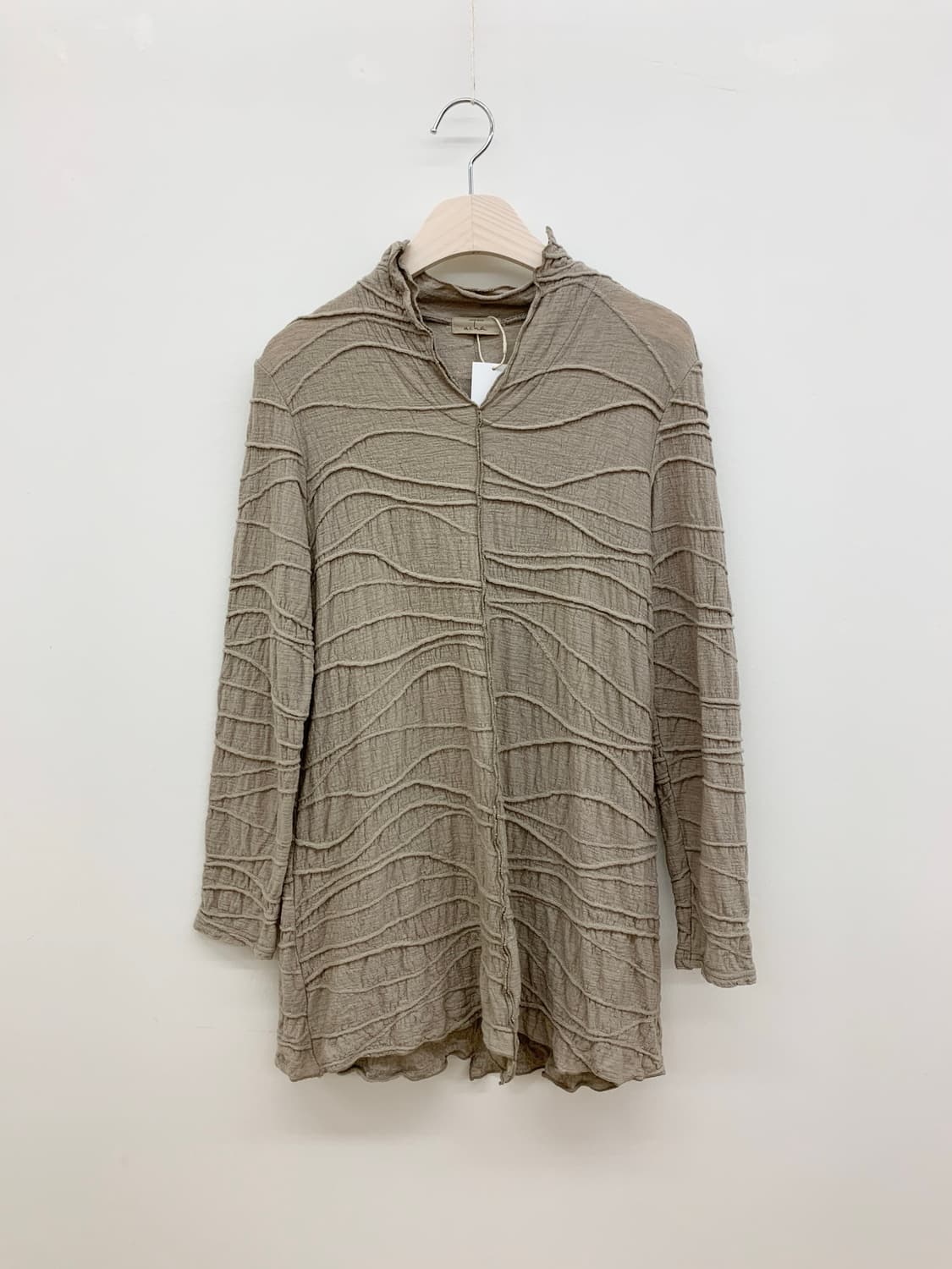 디테일 긴팔 티셔츠 wave shirring longsleeve T 상품이미지1