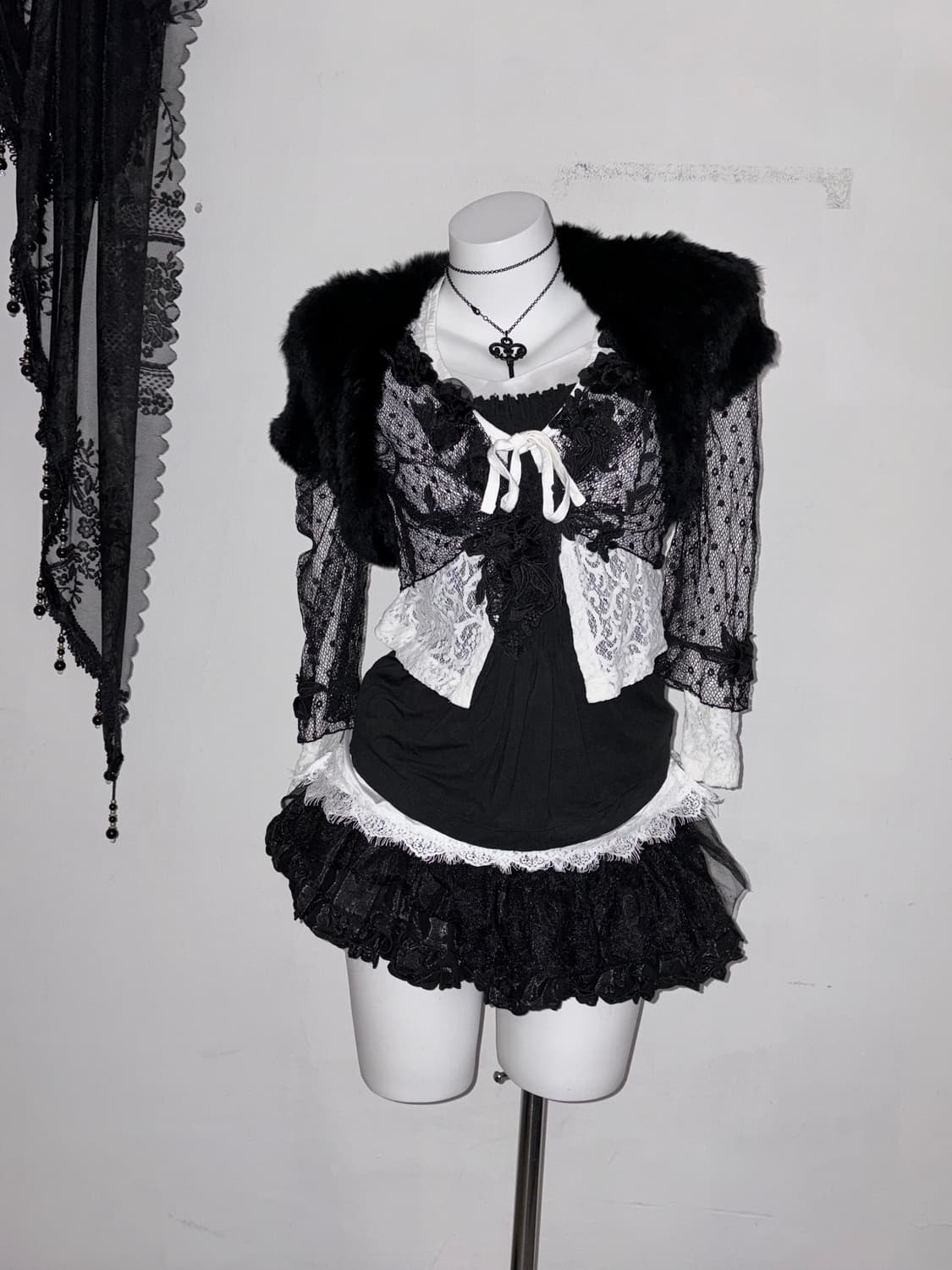 공겜여주 블랙 앤 화이트 5피스 세트 다크페어리 고스 로리  상품이미지3