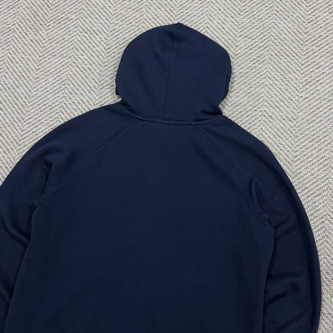 뉴발란스 베이직 로고 후드티 v2086 상품이미지4