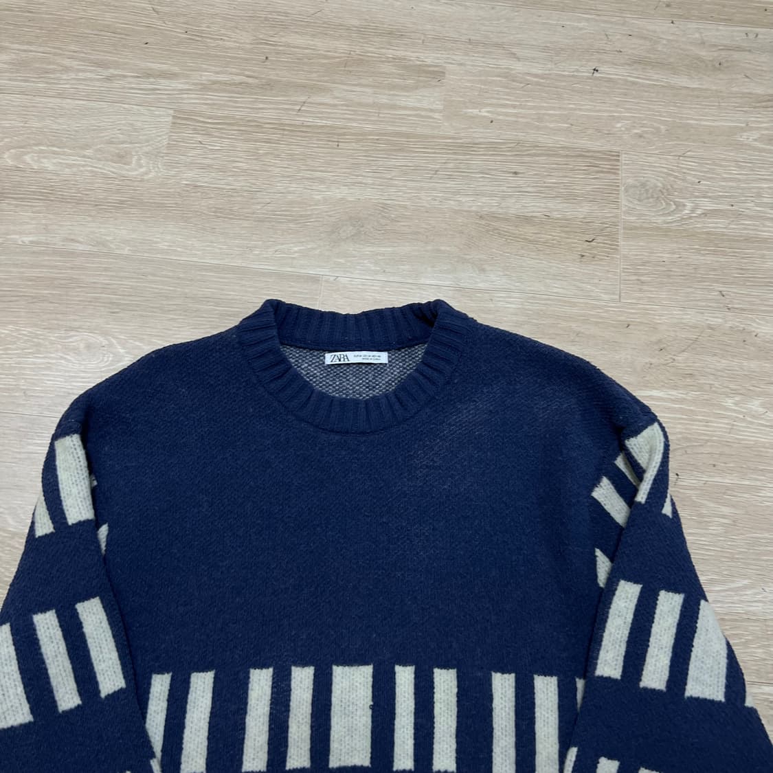 자라 패턴 크루넥 라운드 니트 스웨터 [네이비] M/95 상품이미지2