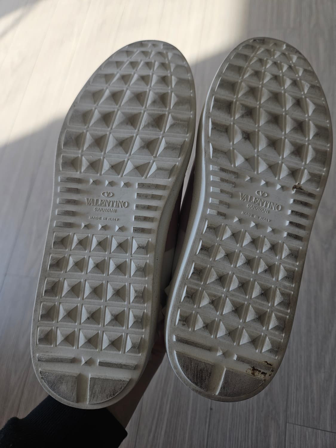 발렌티노스니커즈 상품이미지3