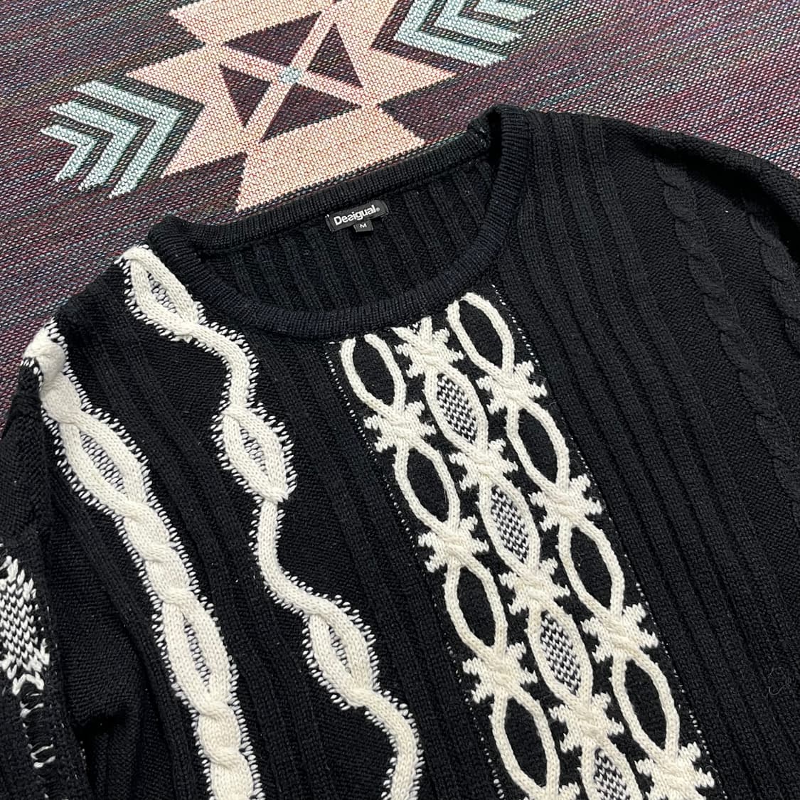 [Desigual] 데시구알 키치 하트포켓 케이블 니트 상품이미지3