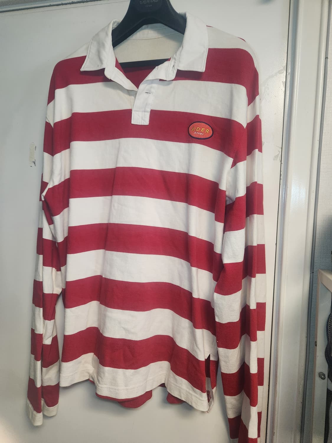 아더에러 레드 스트라이프 오버핏 럭비티 3사이즈(L~XL) 상품이미지1