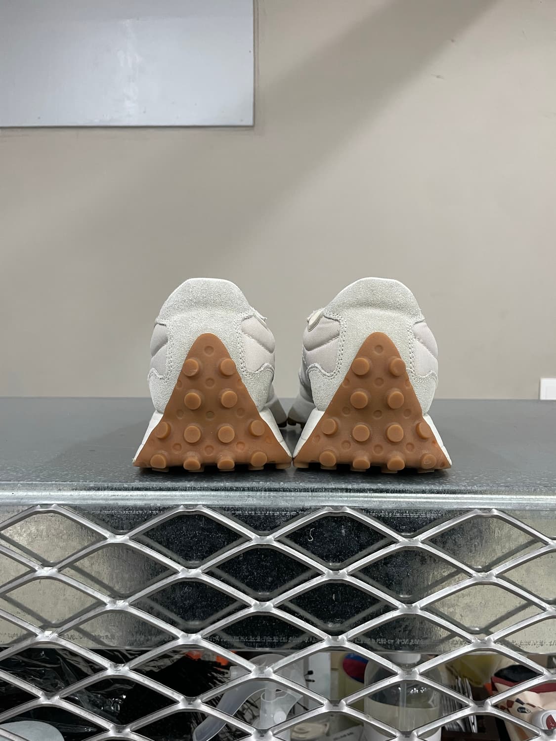 뉴발란스 327 팀버울프 265 상품이미지3