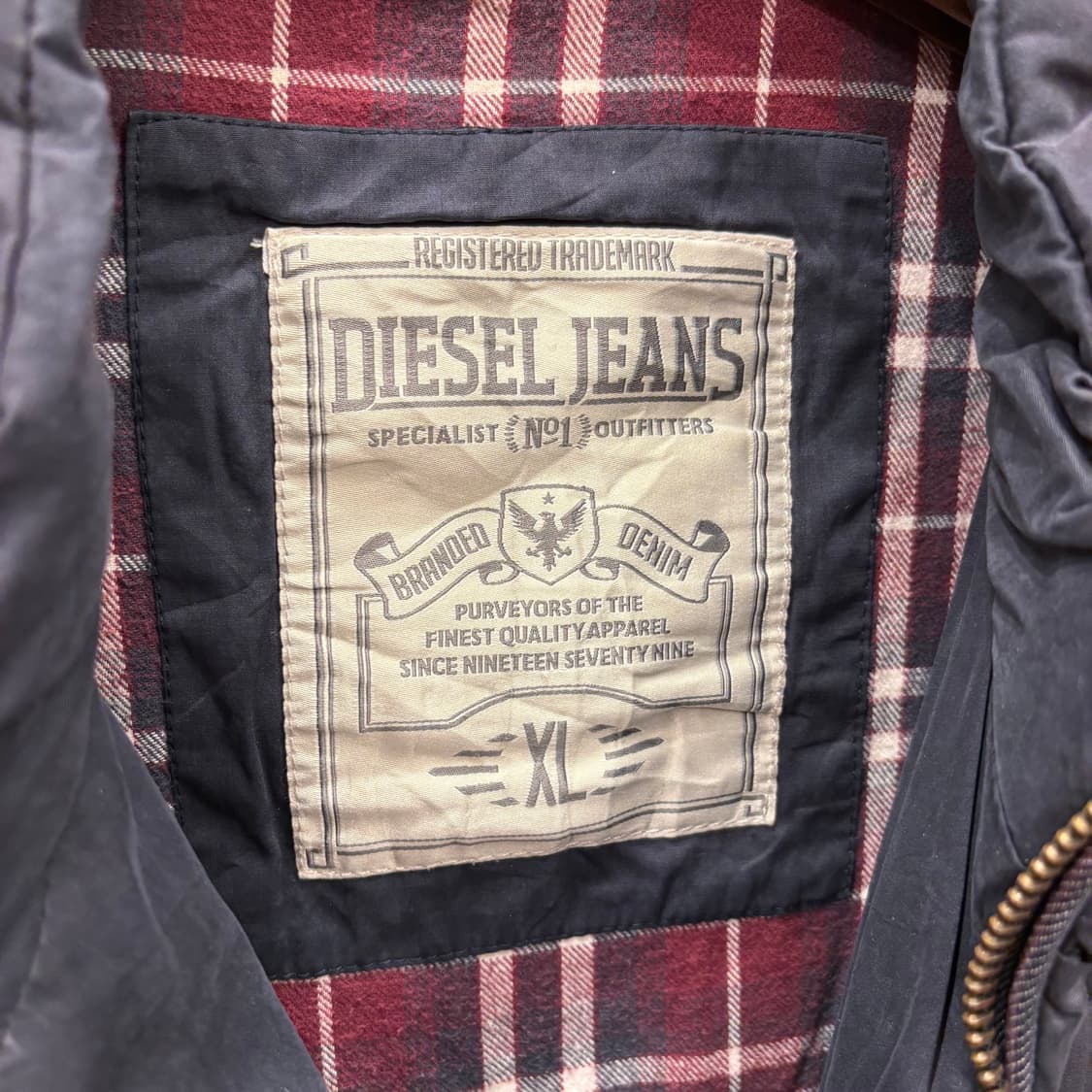 디젤 블루종 자켓 퀄팅 패턴 소매 니트 시보리 로고 패치 디테일 네이비 상품이미지8