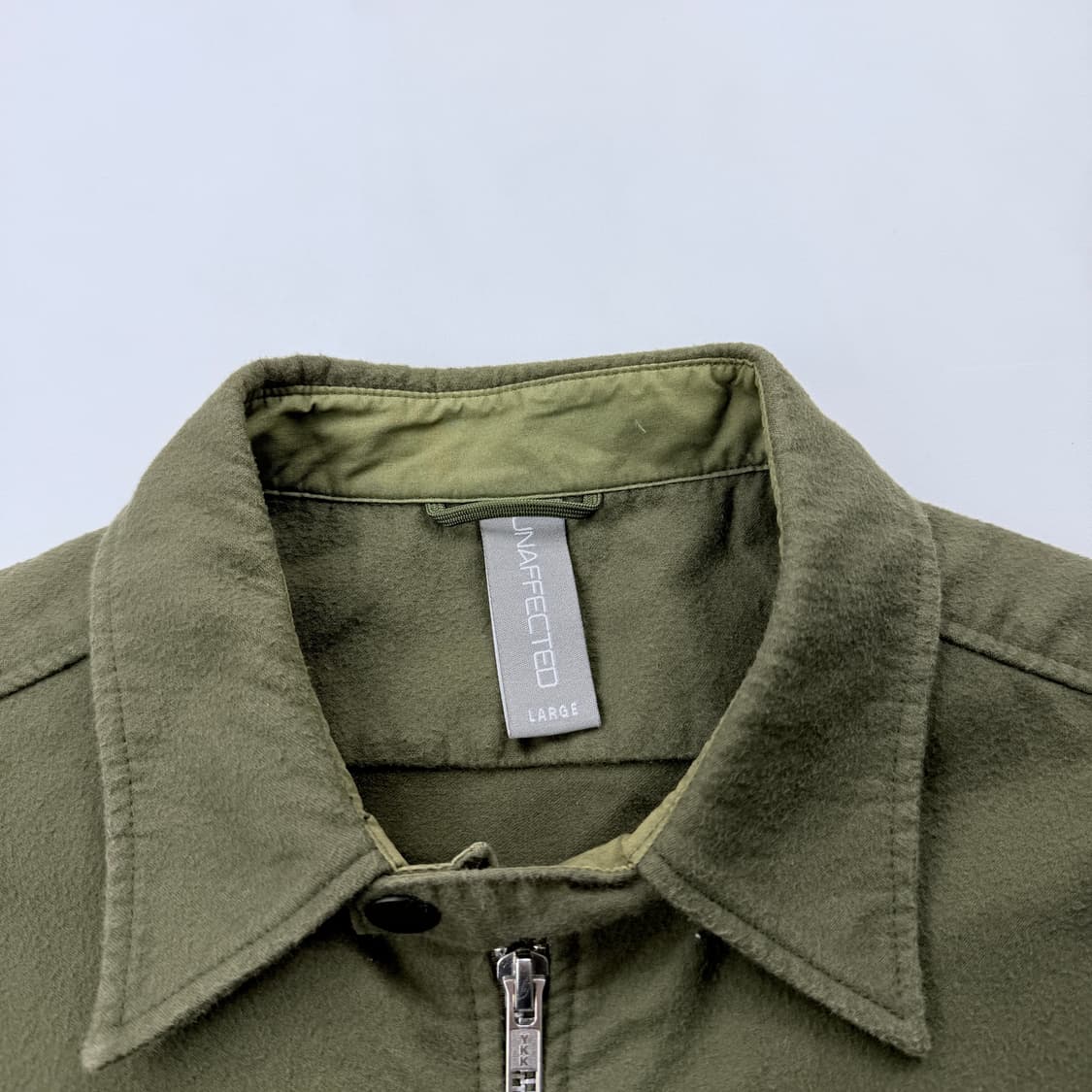 언어펙티드 퍼티그 올리브색상 셔츠자켓 상품이미지3