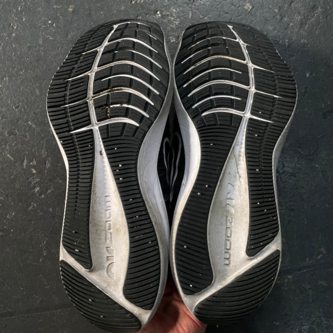 280 나이키 줌 원플로 8 런닝화 상품이미지5