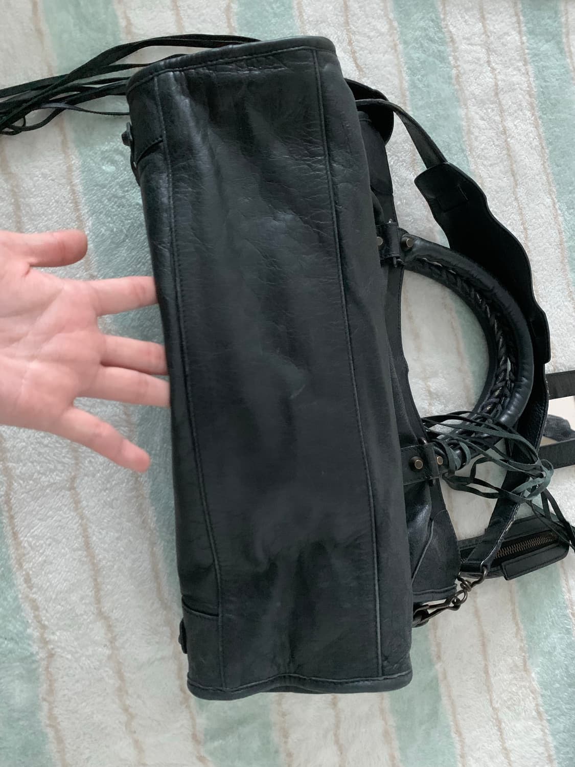 발렌시아가 모터백 시티백 블랙 정품 미듐 미디움  상품이미지6