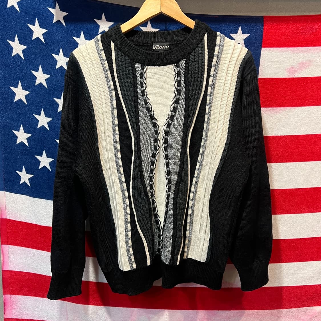 JPN Vitoria 패턴 케이블 니트 상품이미지1