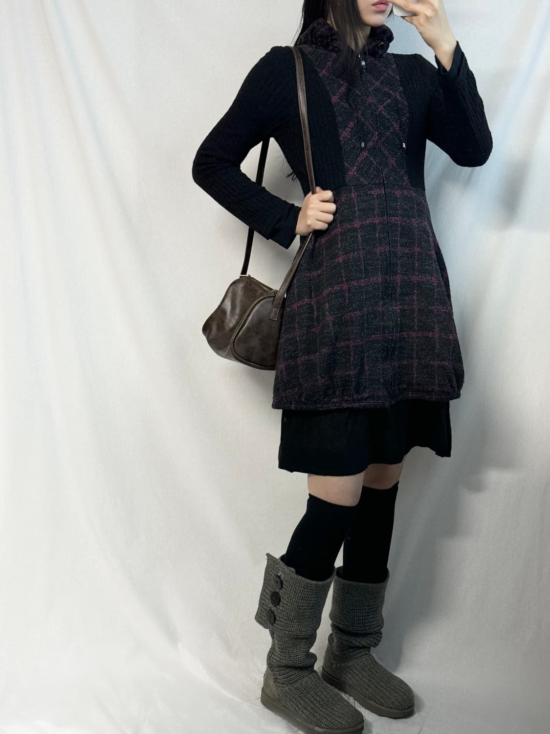 셔링 스트링 넥 니트 집업 원피스 상품이미지4