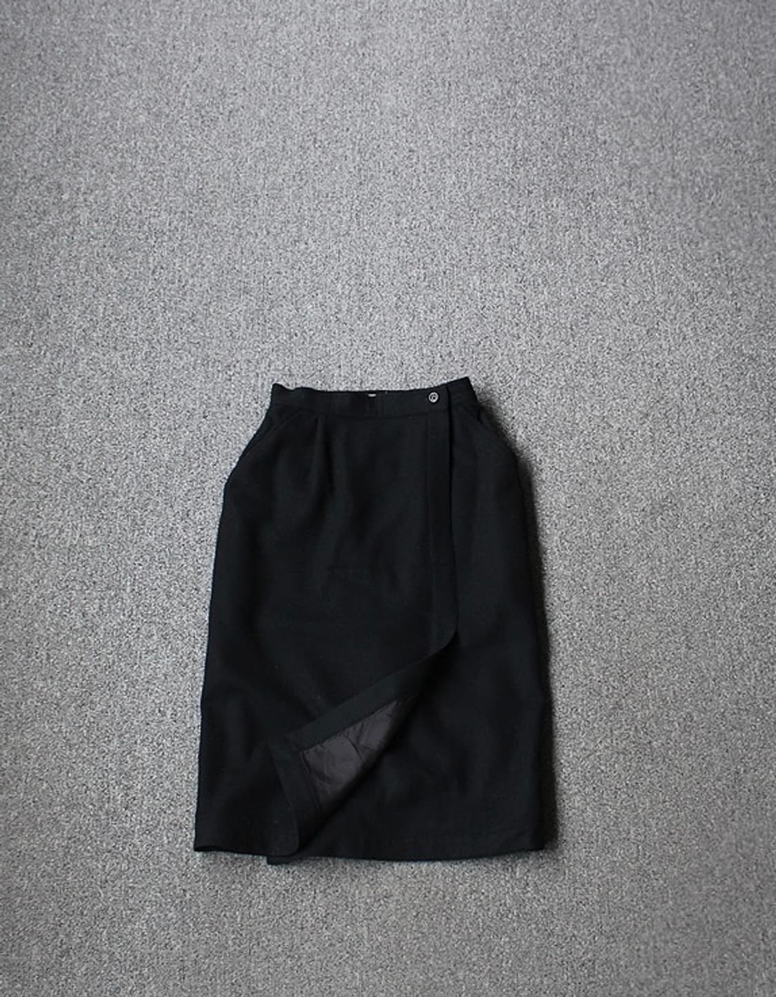 ISSEY MIYAKE Wrap Skirt 상품이미지1
