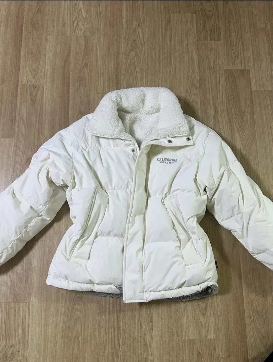 후아유 아이보리 화이트 양면 리버시블 숏패딩 뽀글이 이코 솜빈티지 어항 상품이미지1