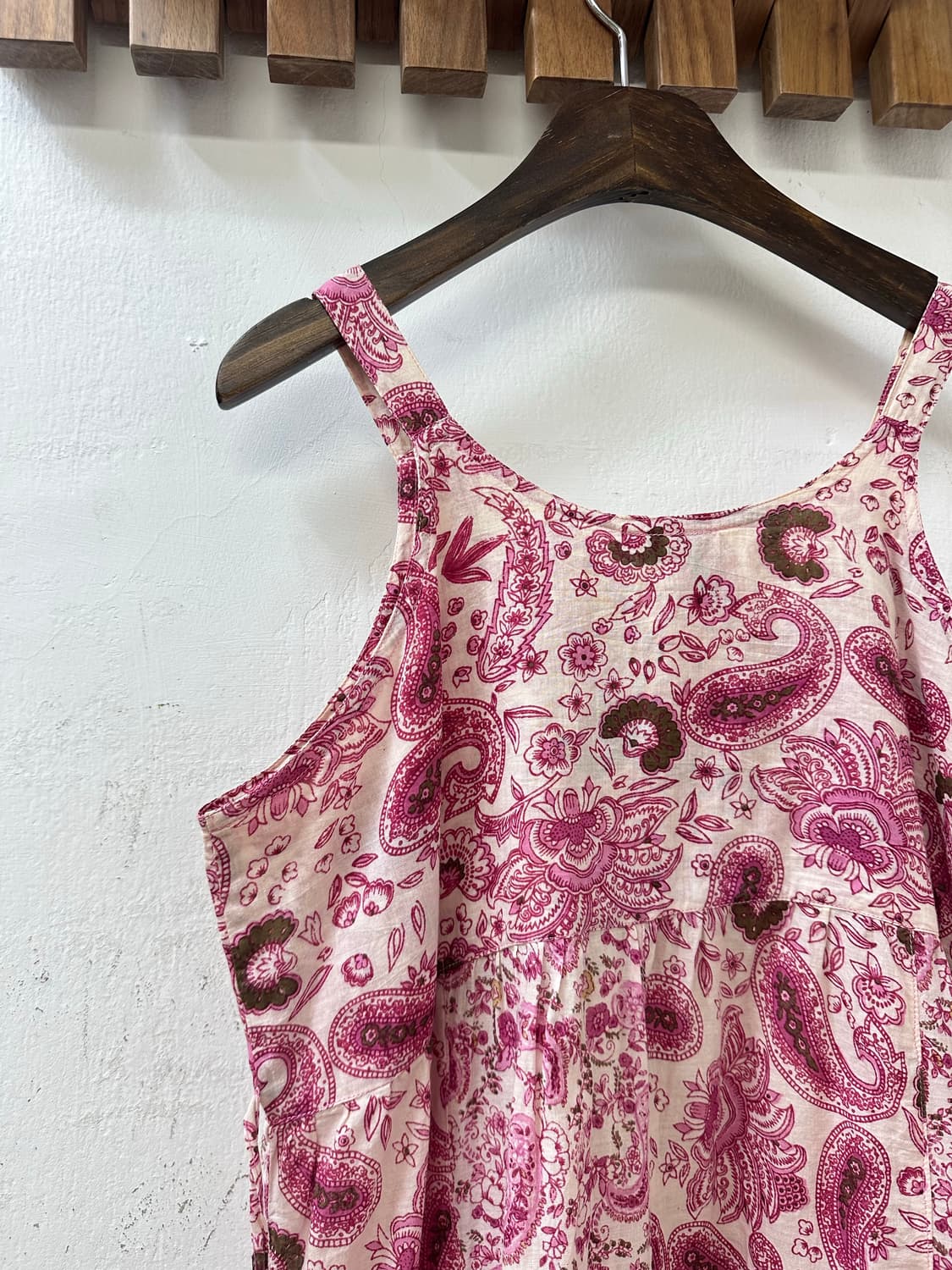 일본빈티지 핑크 페이즐리 패턴 얇은 코튼 슬리브리스 탑 상품이미지5