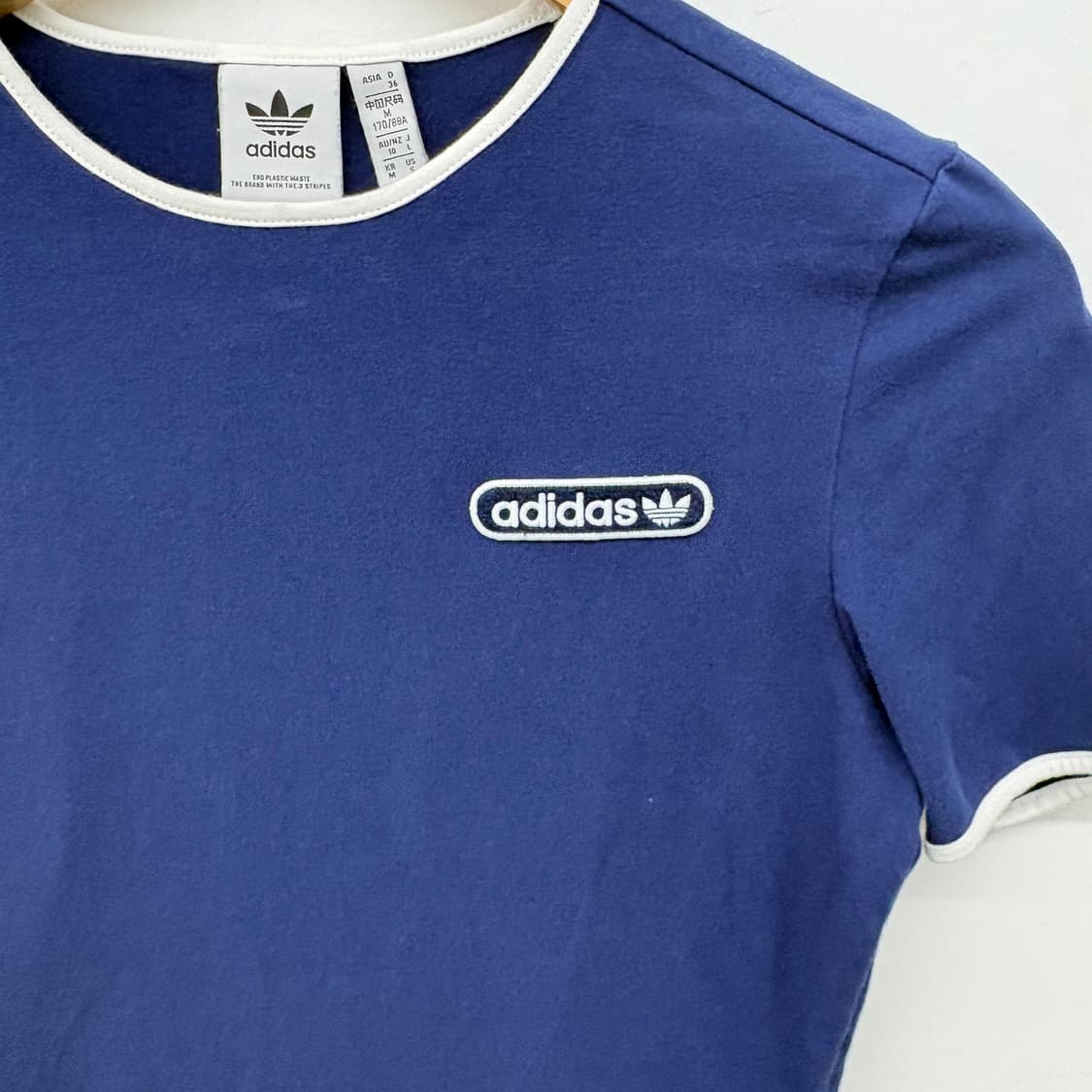 아디다스 네이비 크롭 반팔티셔츠 여성S 상품이미지2