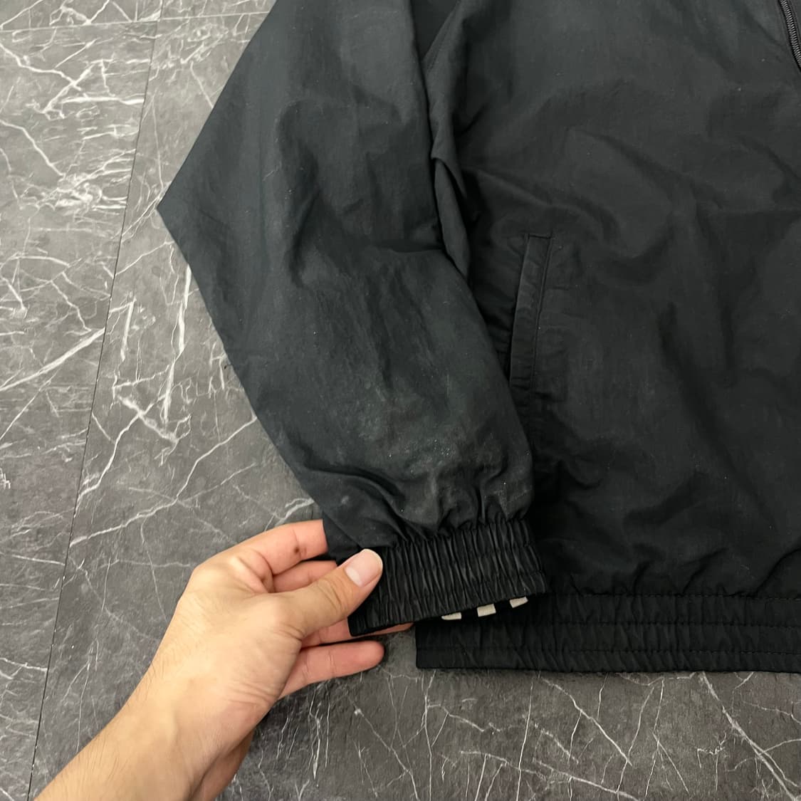 여성용 아디다스 삼선 블랙 소매로고 나일론 바람막이  상품이미지7