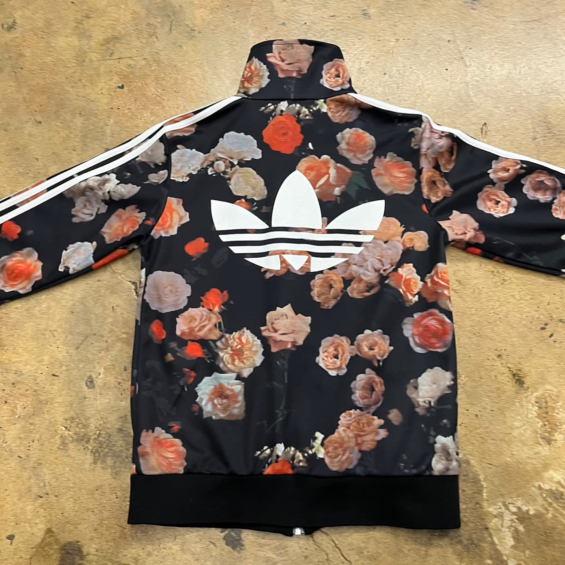 [정품/M] 아디다스 오리지널스 파이어버드 플라워 패턴 트랙탑 저지b16 상품이미지4