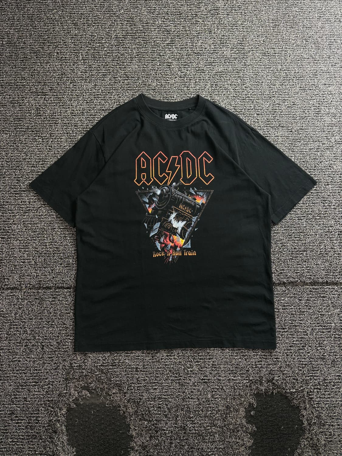 AC/DC RNR 트레인 그래픽 반팔티 4375 상품이미지2
