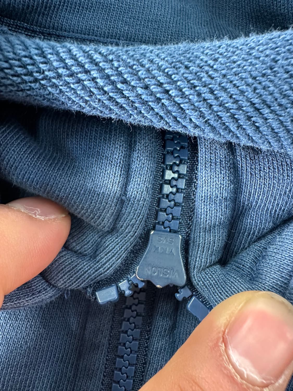 100 아더에러 네이비 후드집업 상품이미지3