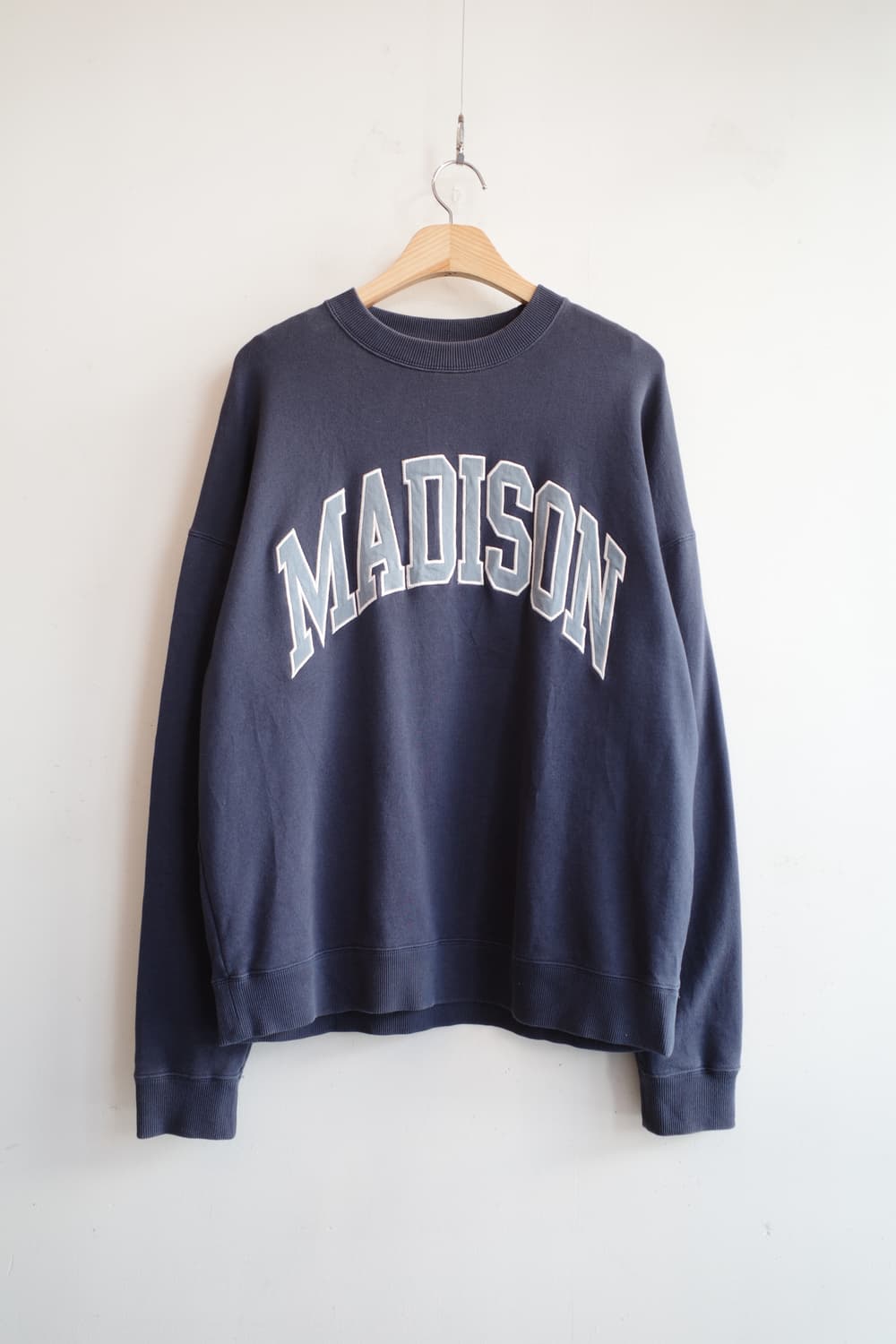 BEAMS 빔즈 오버사이즈 맨투맨  상품이미지1