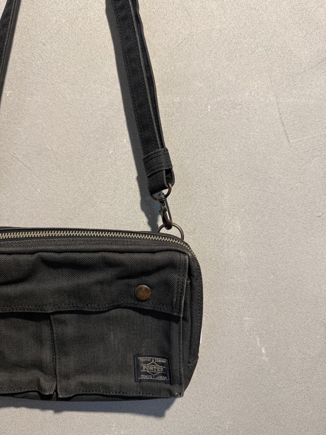 요시다포터 스모키그레이 크로스백 상품이미지6