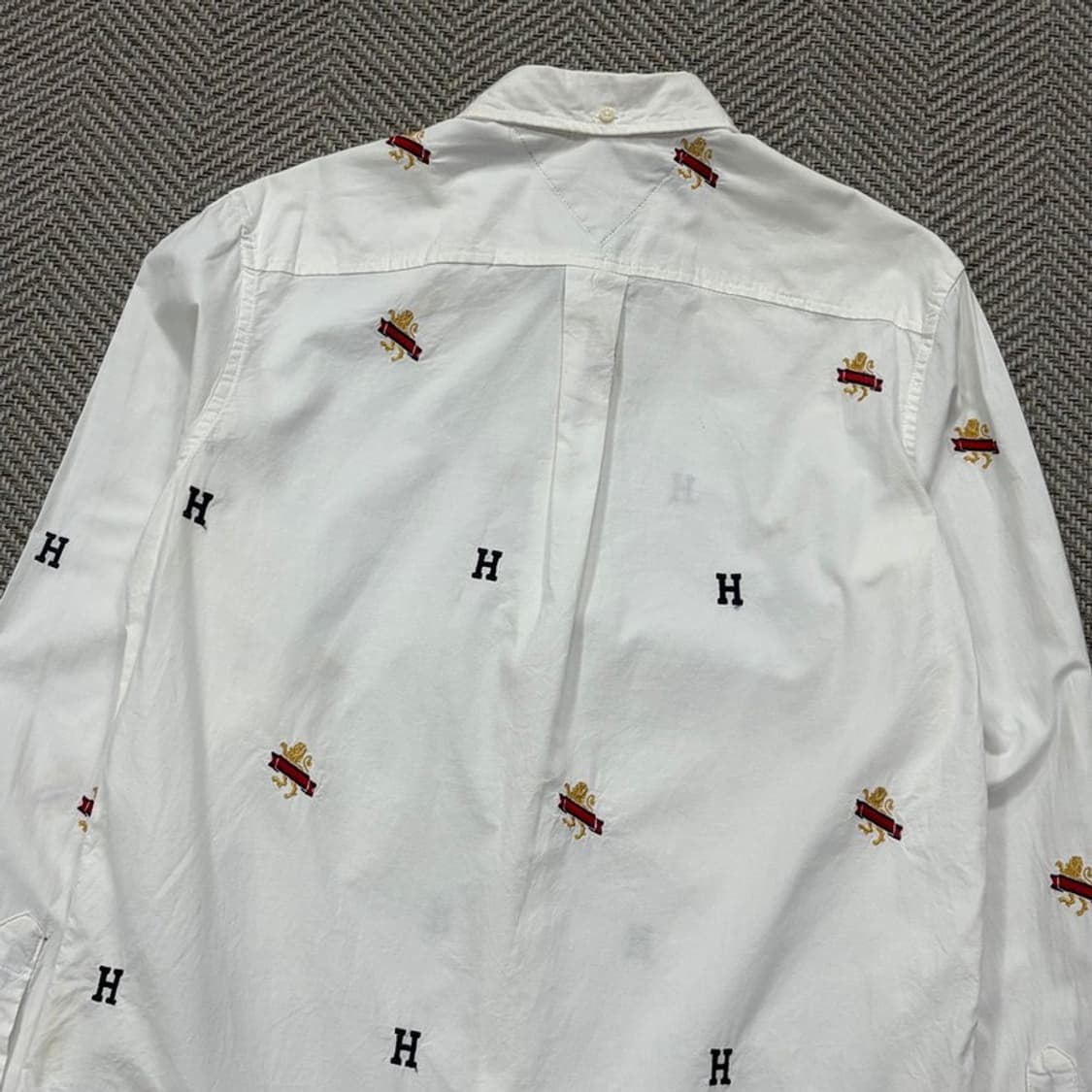 타미힐피거 자수 패턴 셔츠 v2480 상품이미지4