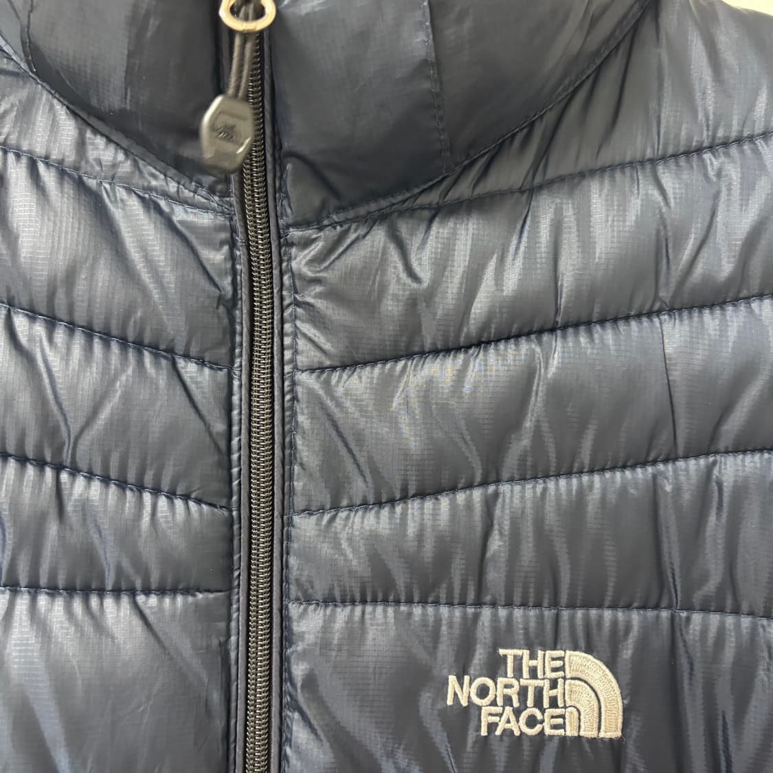 노스페이스 700 경량 패딩 (네이비 100) 상품이미지2