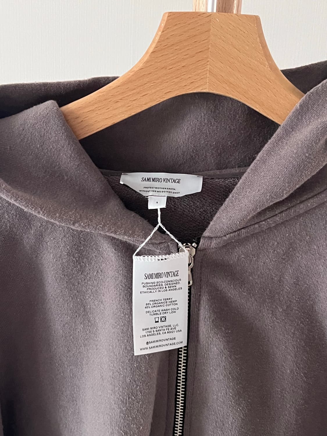 에크루 스탠드얼론 아이유 후드집업 상품이미지6