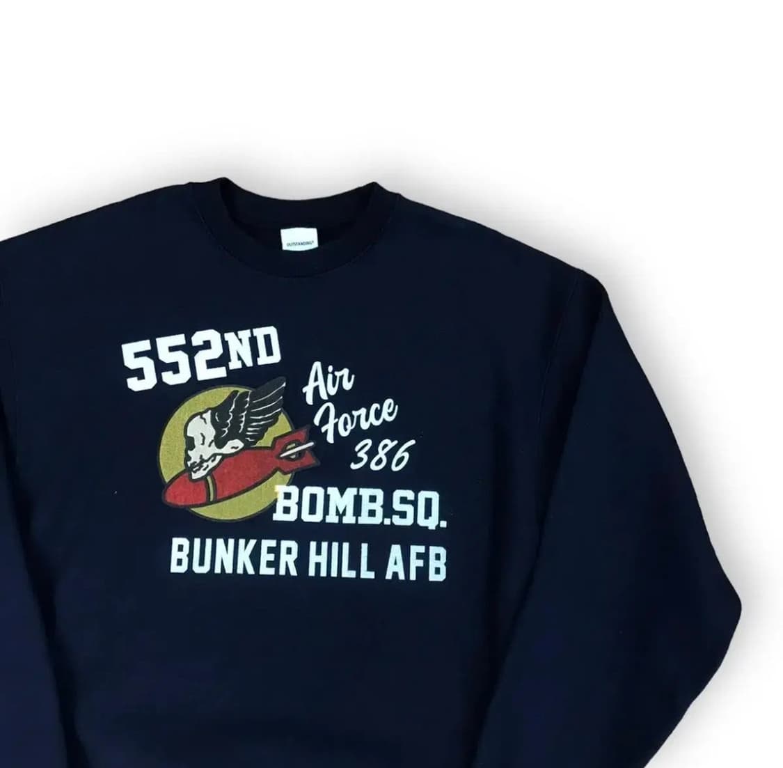 아웃스탠딩 맨투맨 상품이미지2