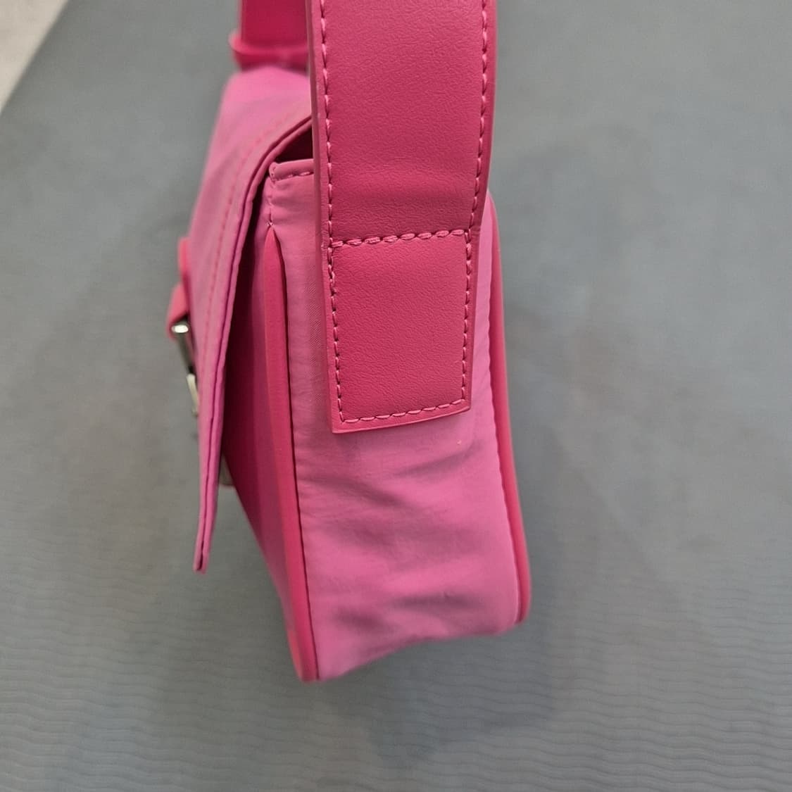 마뗑킴 크리스프 미니 버클백 핑크 상품이미지3