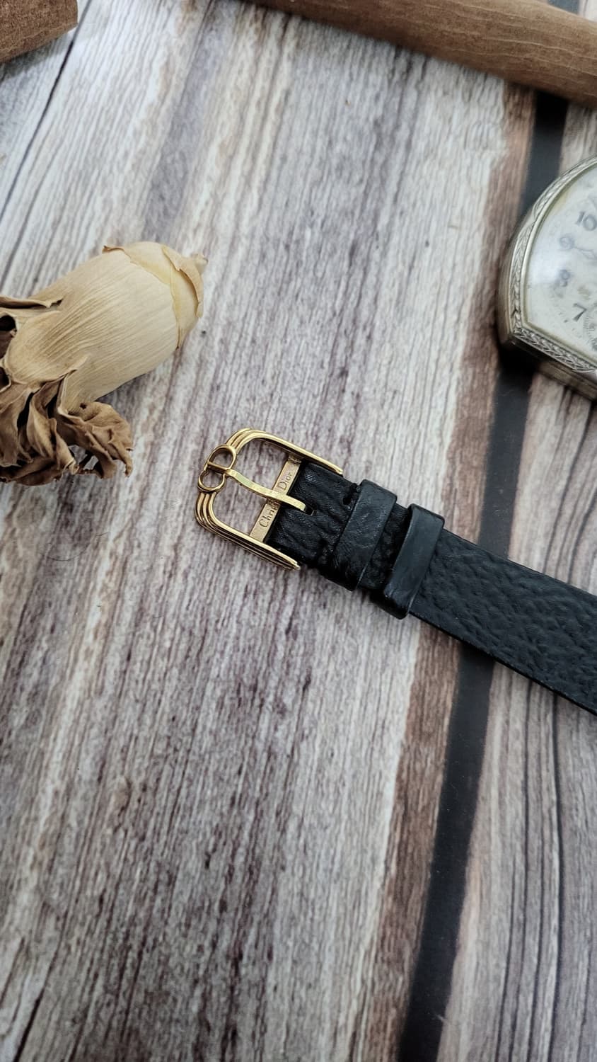 [연말세일]정품 크리스찬디올 블랙문 골드 쿼츠시계[정품 박스포함] 상품이미지9