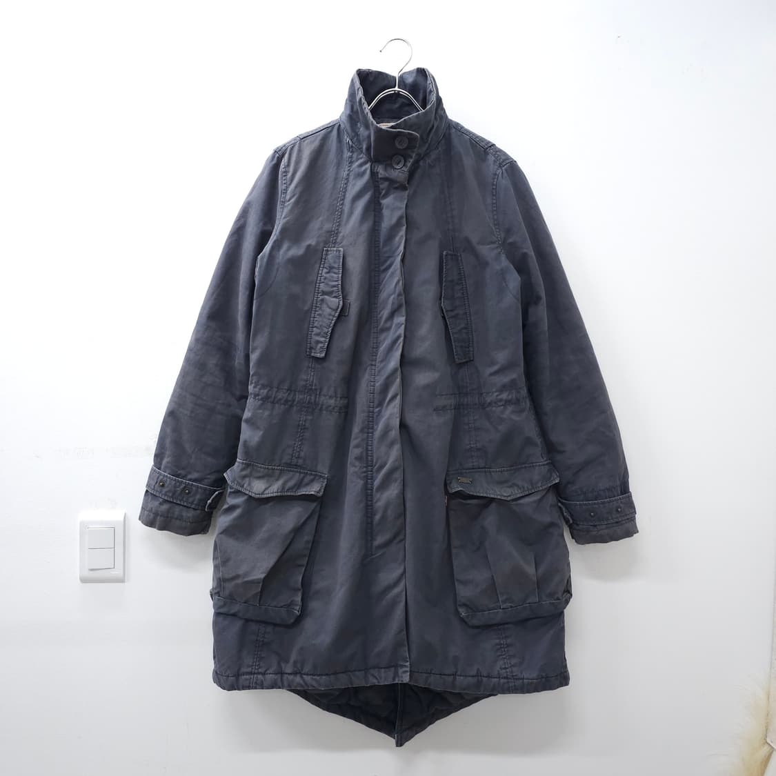 Levi's 워싱 다크그레이 퀼팅 피쉬테일 파카 밀리터리 자켓 상품이미지1