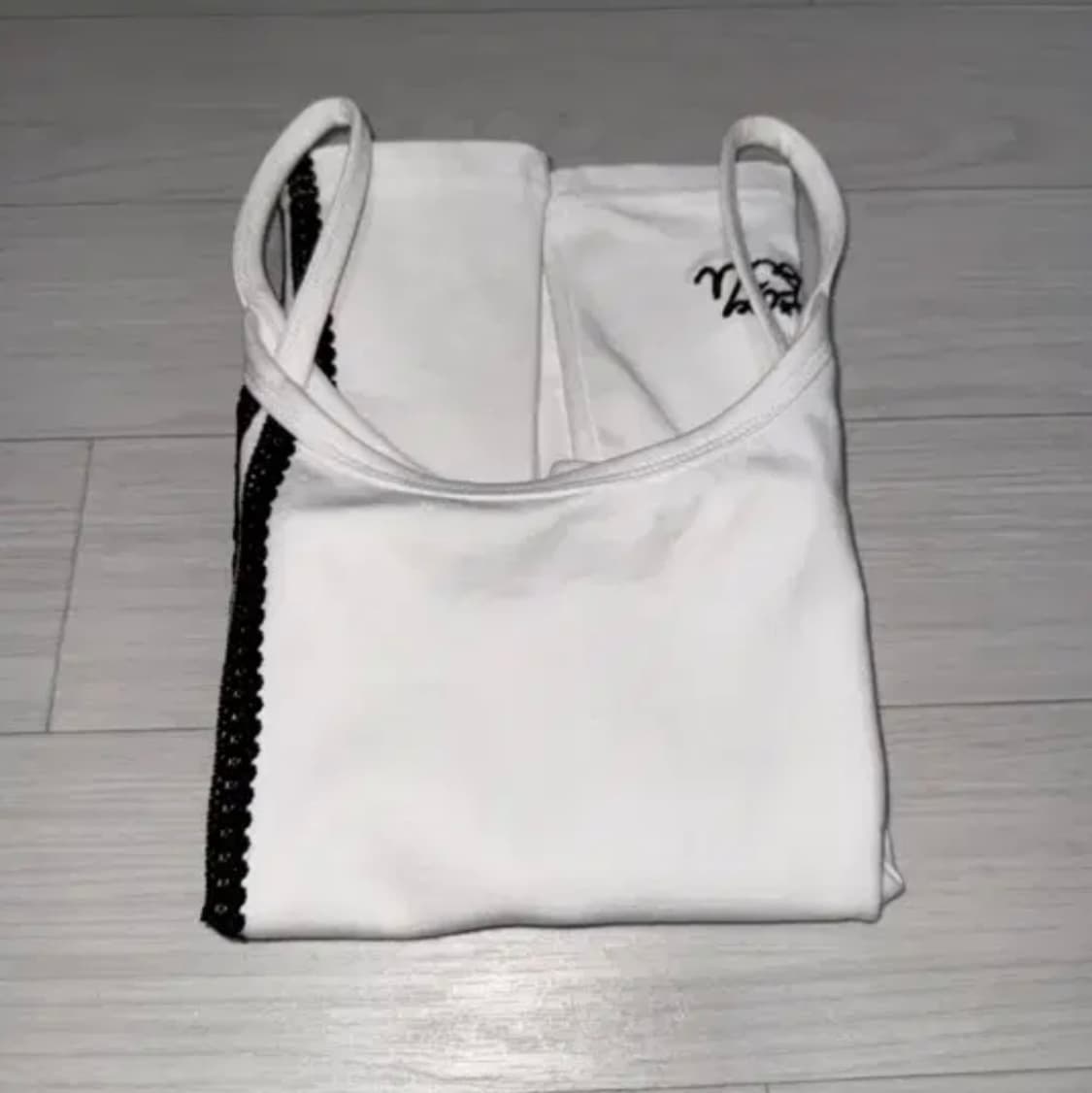 새상품) 러브이즈트루 레이스 슬리브리스 화이트 상품이미지2