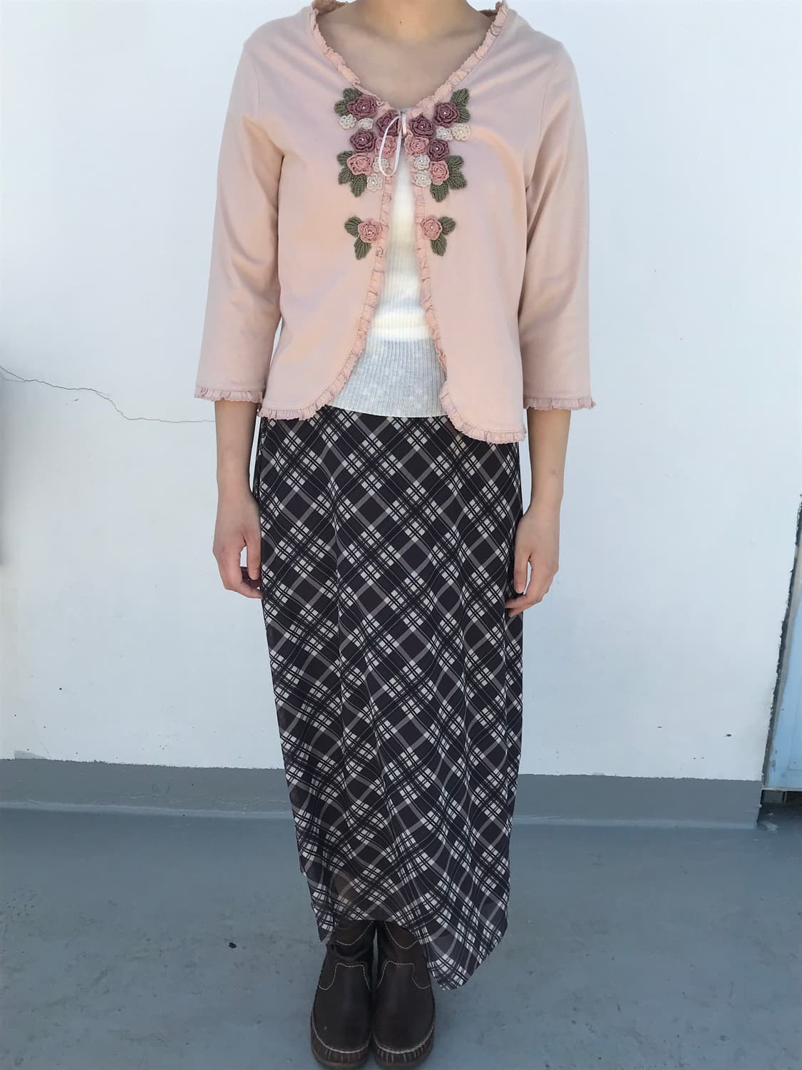 모리걸 포엣코어 핑크 꽃 뜨개장식 가디건 상품이미지1