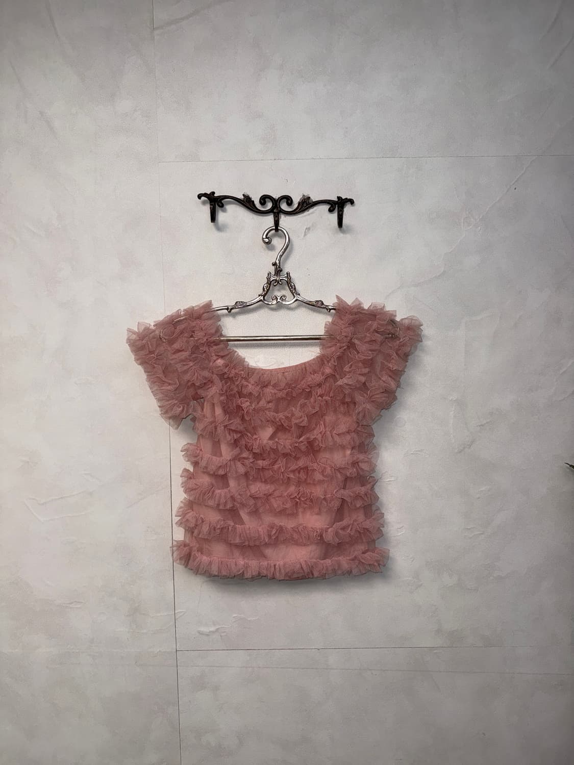 Baby pink mesh ruffle off shoulder bl 상품이미지4