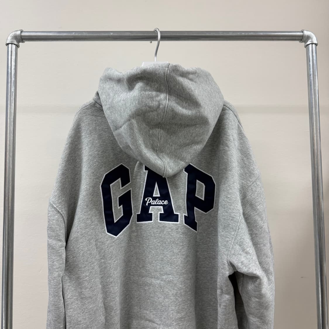 팔라스 x 갭 후드티 그레이 상품이미지6