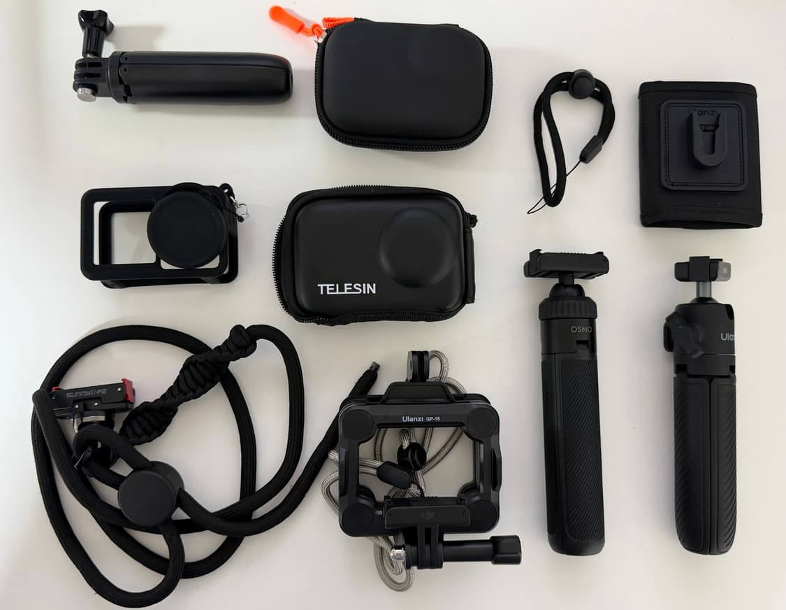DJI 오즈모 액션5 프로 어드벤처 콤보 + 기타 악세서리류 상품이미지2