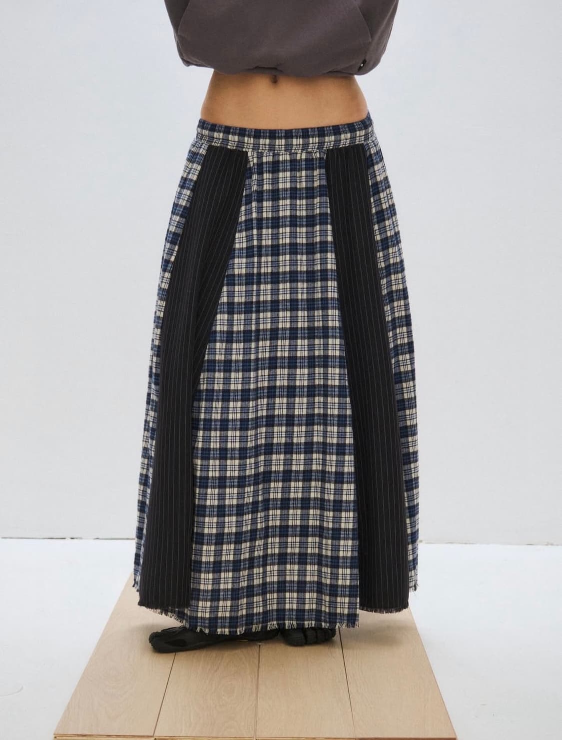 플리즈프로젝트 OVER CHECK MAXI SKIRT, BLUE 상품이미지1