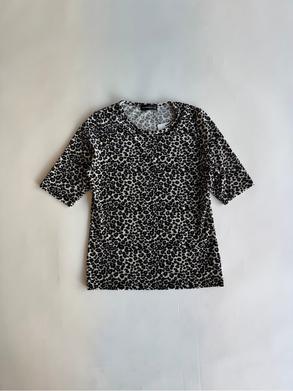 Leopard Velvet Half-Sleeve Top 상품이미지1