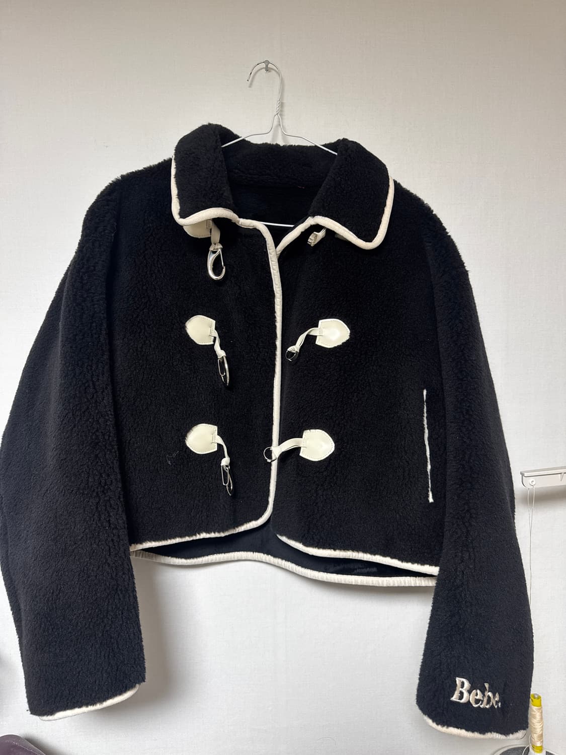 누아르나인 떡볶이코트 블랙 아우터 상품이미지1