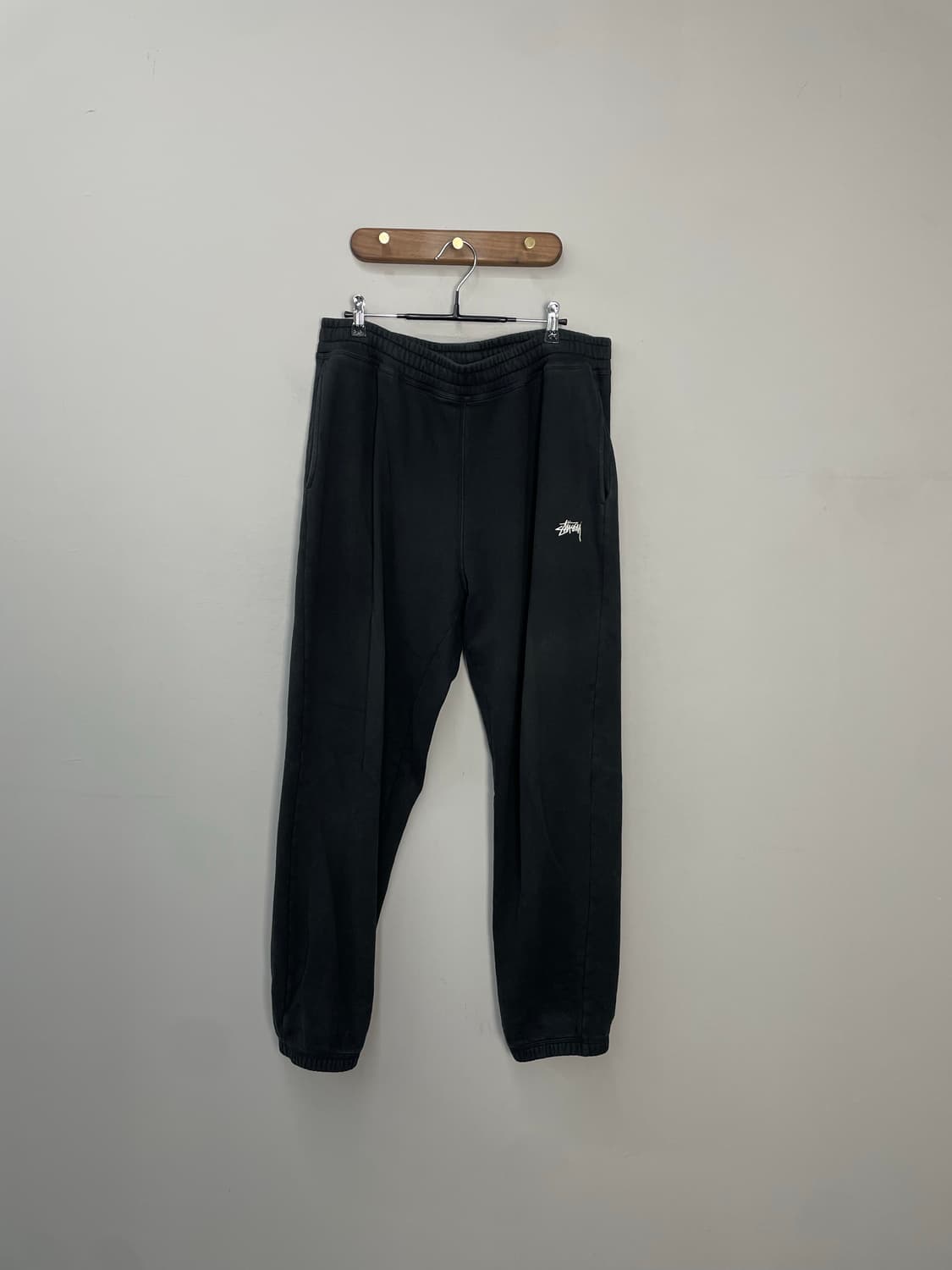 스투시 스탁 로고 블랙 스웨트 팬츠 H1870 상품이미지2