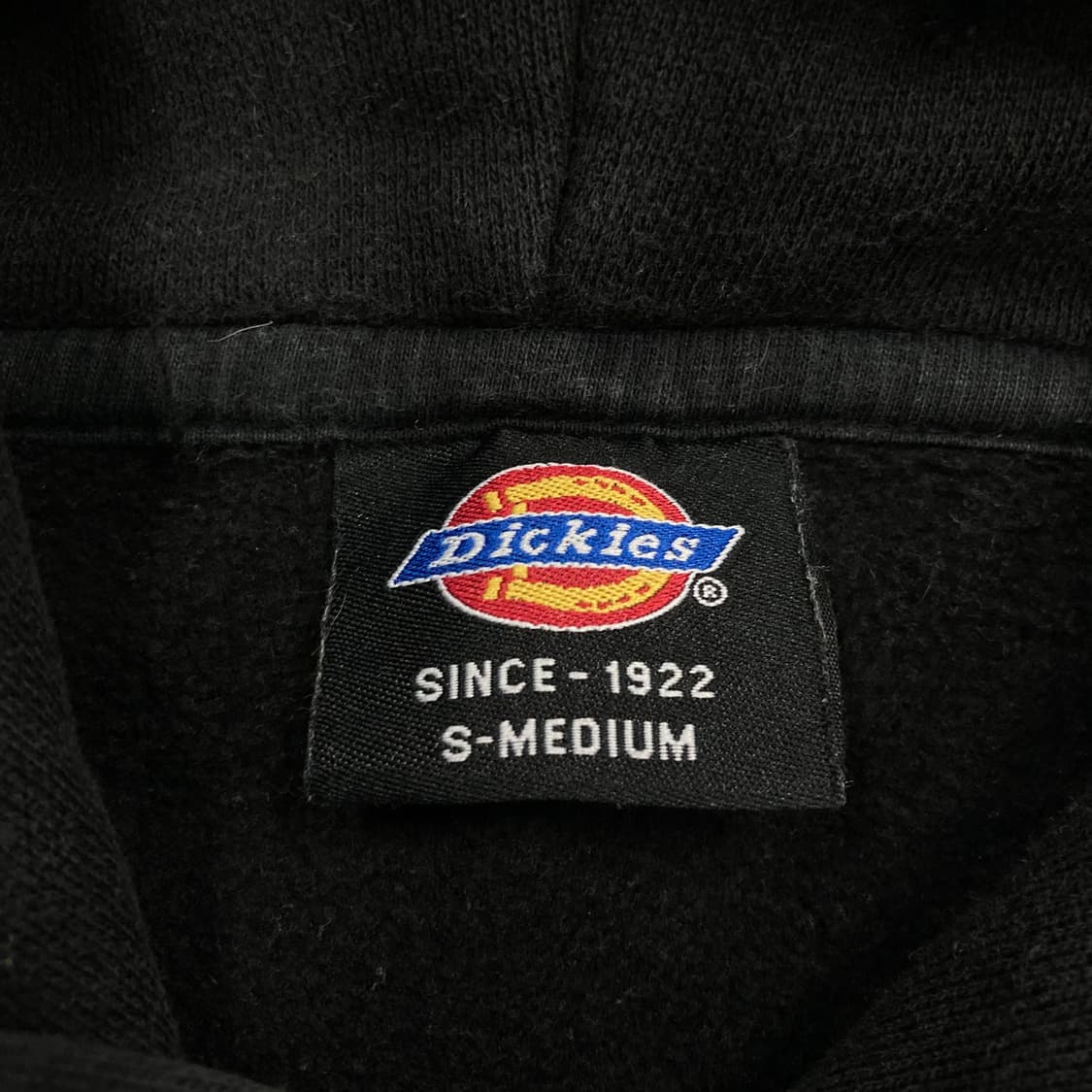 디키즈 블랙 컬러 스펠아웃 후드티 상품이미지4