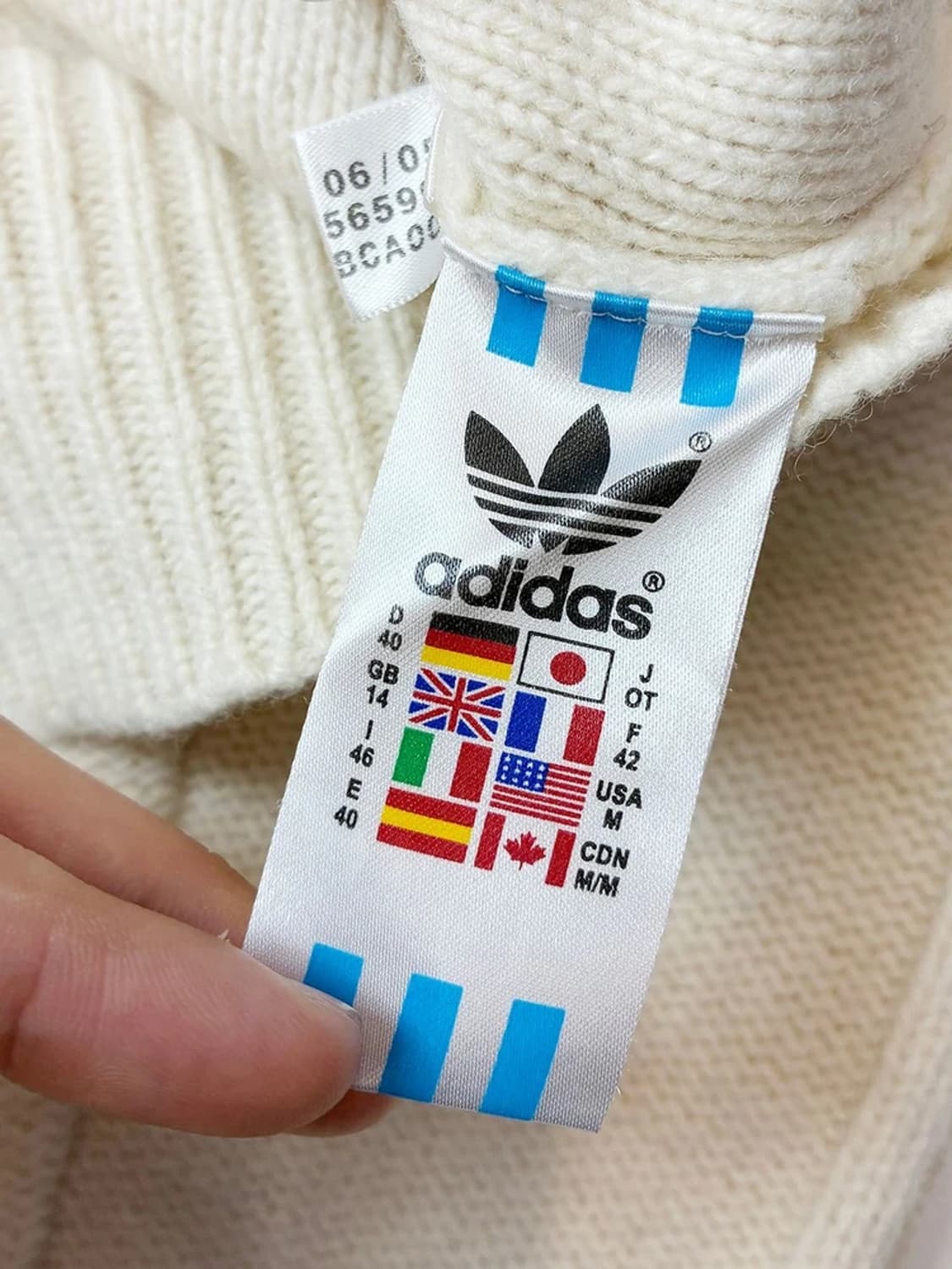 아디다스 05s Y2K 울 크롭 니트 가디건 PN5385 상품이미지7