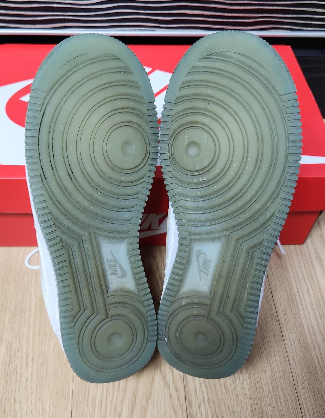 나이키 에어포스1 '07 LX 화이트 유니버시티 블루 스니커즈, 운동화  상품이미지8