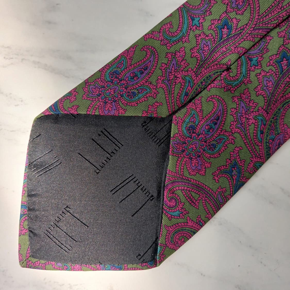 던힐 실크 올리브 그린 페이즐리 넥타이 8cm S~A+등급 E892
 상품이미지8