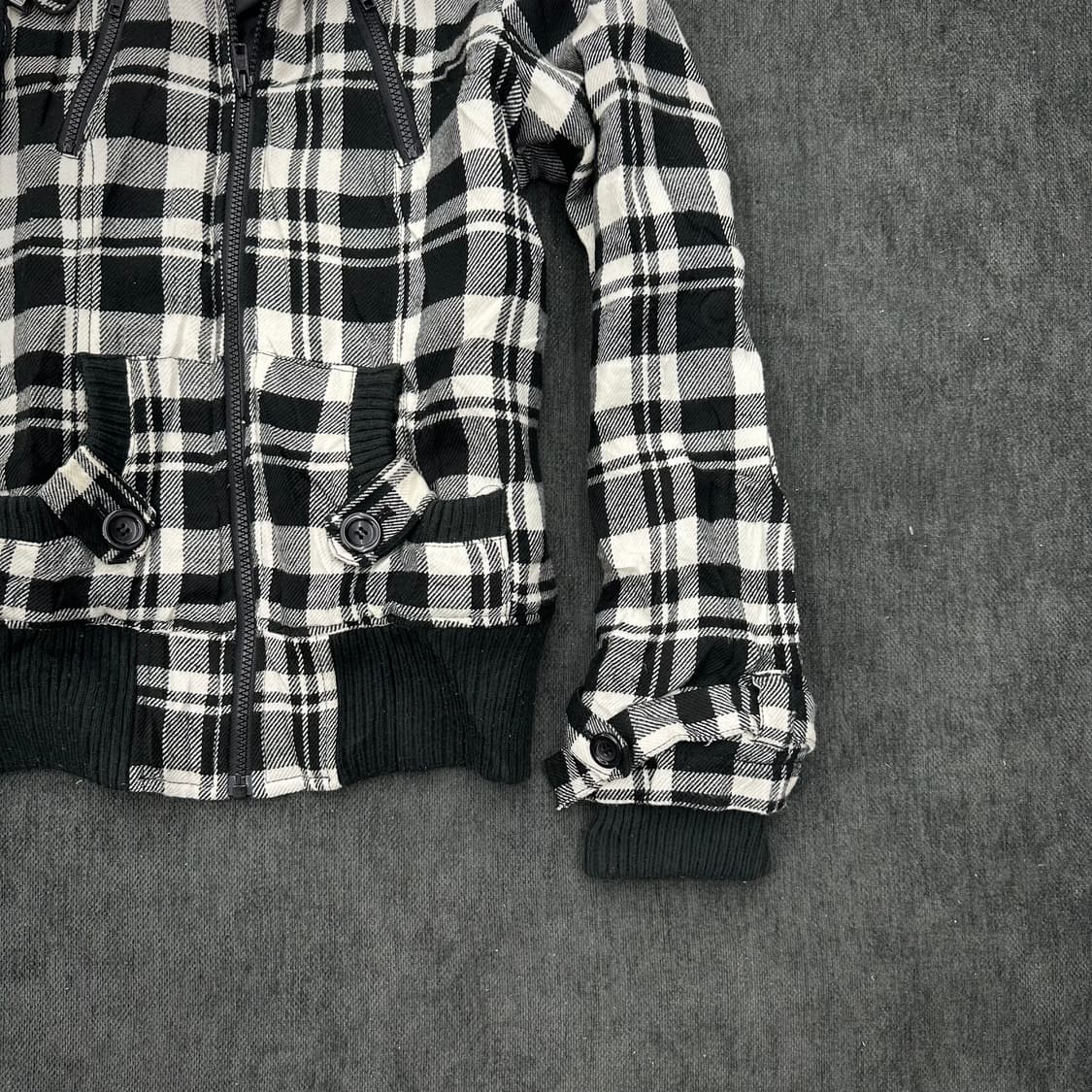Strap detail Flannel pattern jacket  상품이미지4