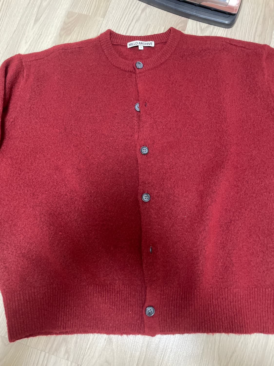 밀로아카이브 크롭 가디건 레드 상품이미지2