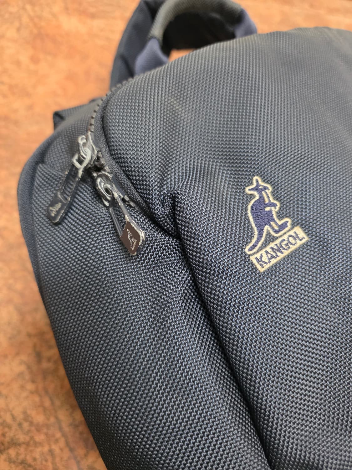 캉골 페이더 백팩 네이비 상품이미지3